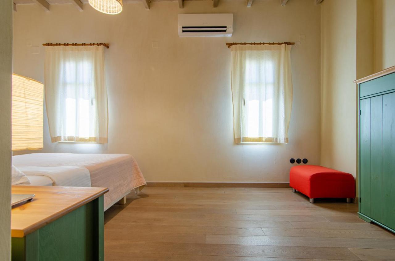 Myyellowhome Ermoupoli Luaran gambar